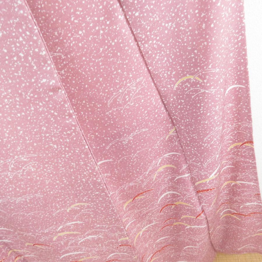 付下げ小紋 たたきに芝草文様 袷 広衿 桃色 正絹 仕立て上がり 紋なし カジュアル着物 身丈154cm |  | 04