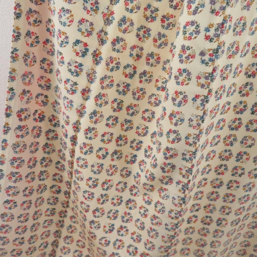 小紋 丸に紅葉文様 袷 広衿 ベージュ色 正絹 仕立て上がり カジュアル着物 身丈157cm |  | 01