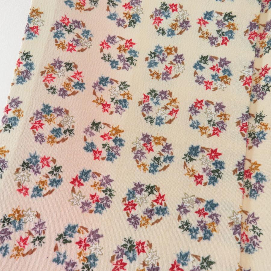 小紋 丸に紅葉文様 袷 広衿 ベージュ色 正絹 仕立て上がり カジュアル着物 身丈157cm |  | 02