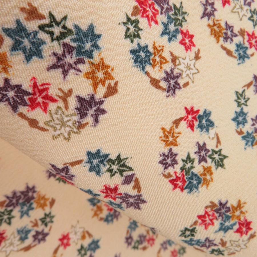 小紋 丸に紅葉文様 袷 広衿 ベージュ色 正絹 仕立て上がり カジュアル着物 身丈157cm |  | 03