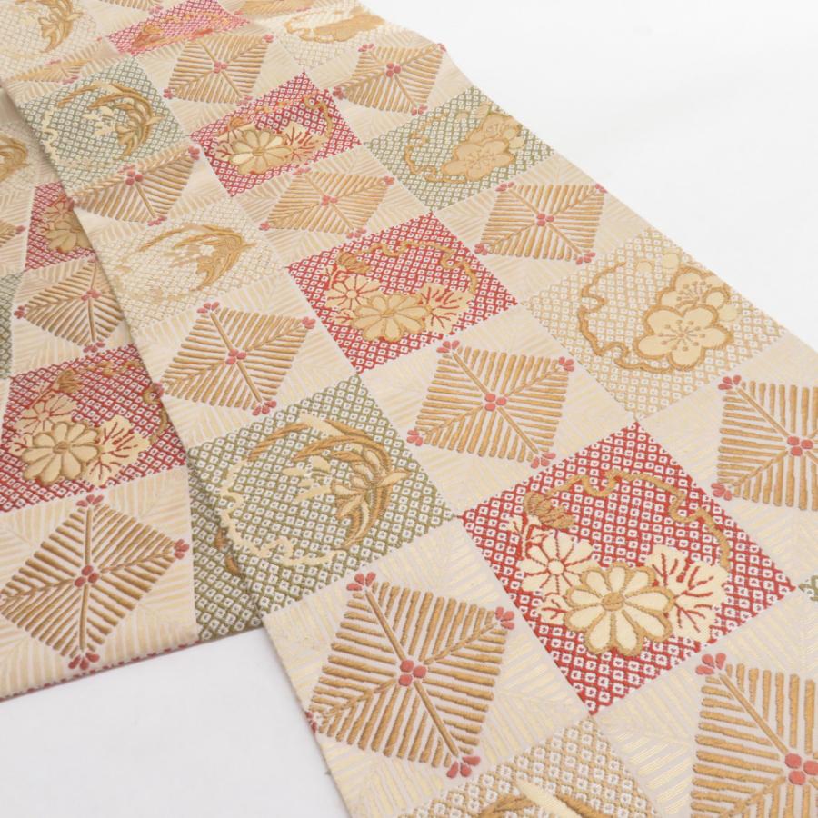 袋帯 唐織刺繍 市松華文様 ベージュ色 金糸 六通柄 正絹 礼装 フォーマル 着物帯 長さ440cm |  | 01