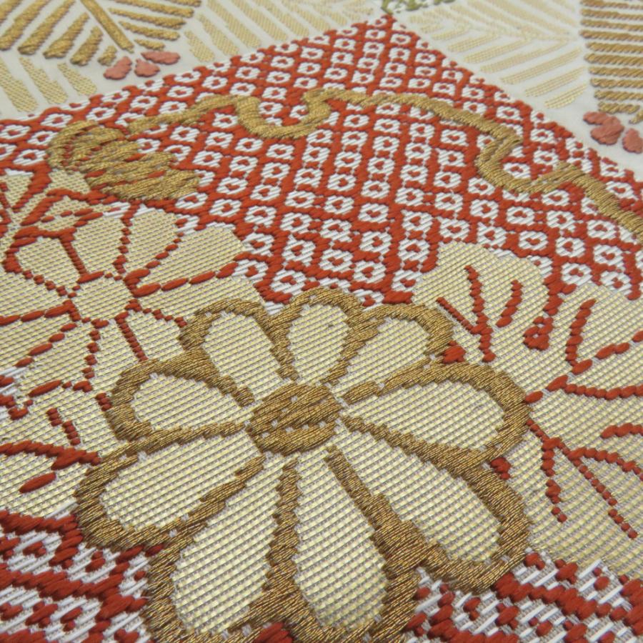袋帯 唐織刺繍 市松華文様 ベージュ色 金糸 六通柄 正絹 礼装 フォーマル 着物帯 長さ440cm |  | 06