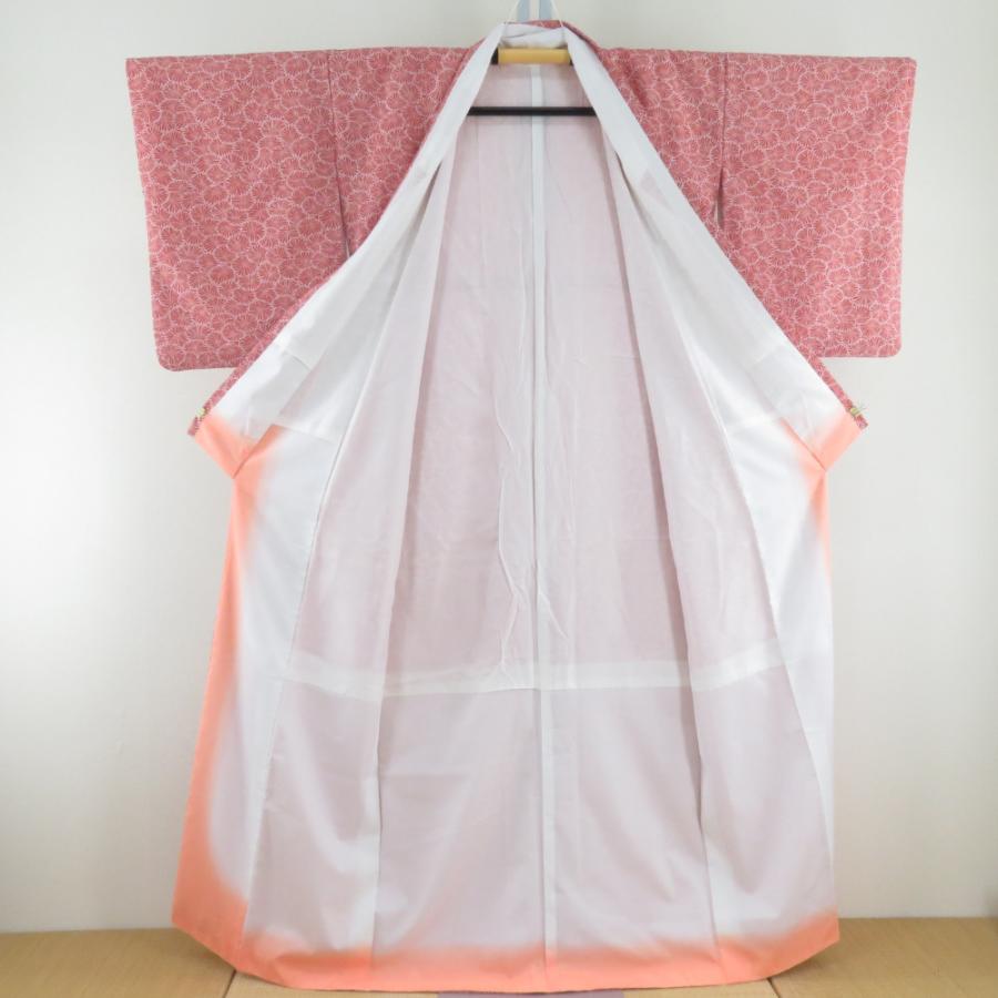 小紋 菊文様 赤色 白色 袷 広衿 ポリエステル 洗える着物 仕立て上がり カジュアル 身丈157cm |  | 05