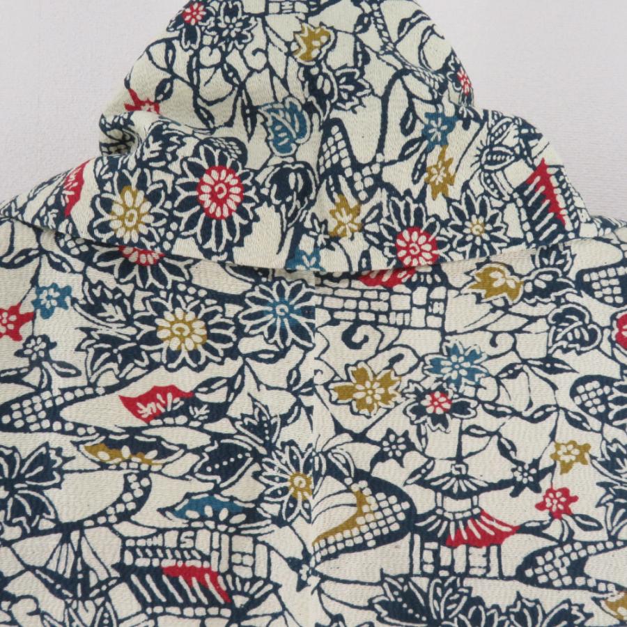 小紋 紬地 型染め 花に家屋文様 単衣 広衿 薄黄色 正絹 仕立て上がり カジュアル着物 身丈152cm |  | 05