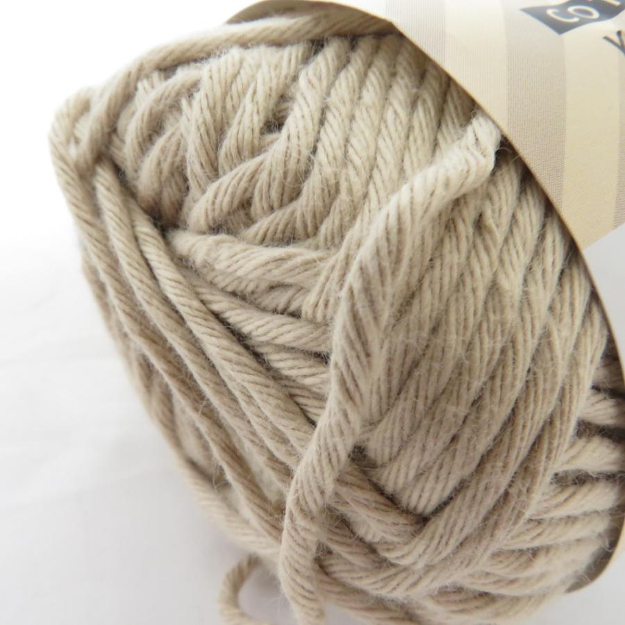 ダイソー 毛糸 バルキー コットンヤーン 極太 アソート10玉 ブラウン ネイビー パールホワイト サンドベージュ 1玉 約25g(約23m) 未使用品 |  | 04