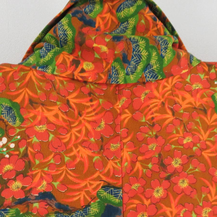 小紋 松に梅文様 袷 広衿 茶色 正絹 仕立て上がり カジュアル着物 身丈159cm |  | 05