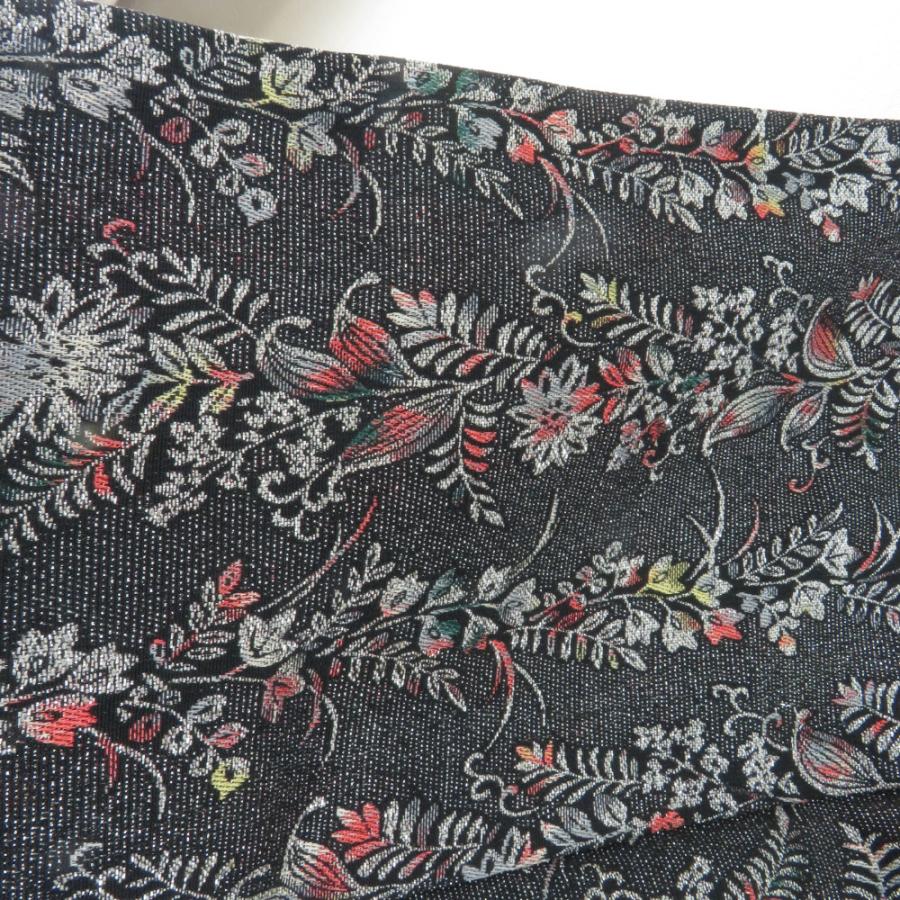 アンティーク 御召 草花柄 黒色 銀糸 袷 広衿 正絹 昭和レトロ 紋なし 昔着物 身丈167cm |  | 02