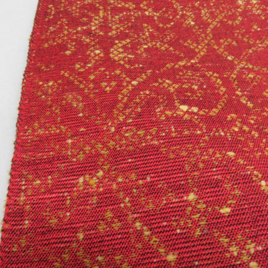 反物 着尺 洛趣織 ウール 絹 交織 赤色 幾何学 未仕立て 女性着物用 着物生地 普段きもの カジュアル 長さ1200cm |  | 02