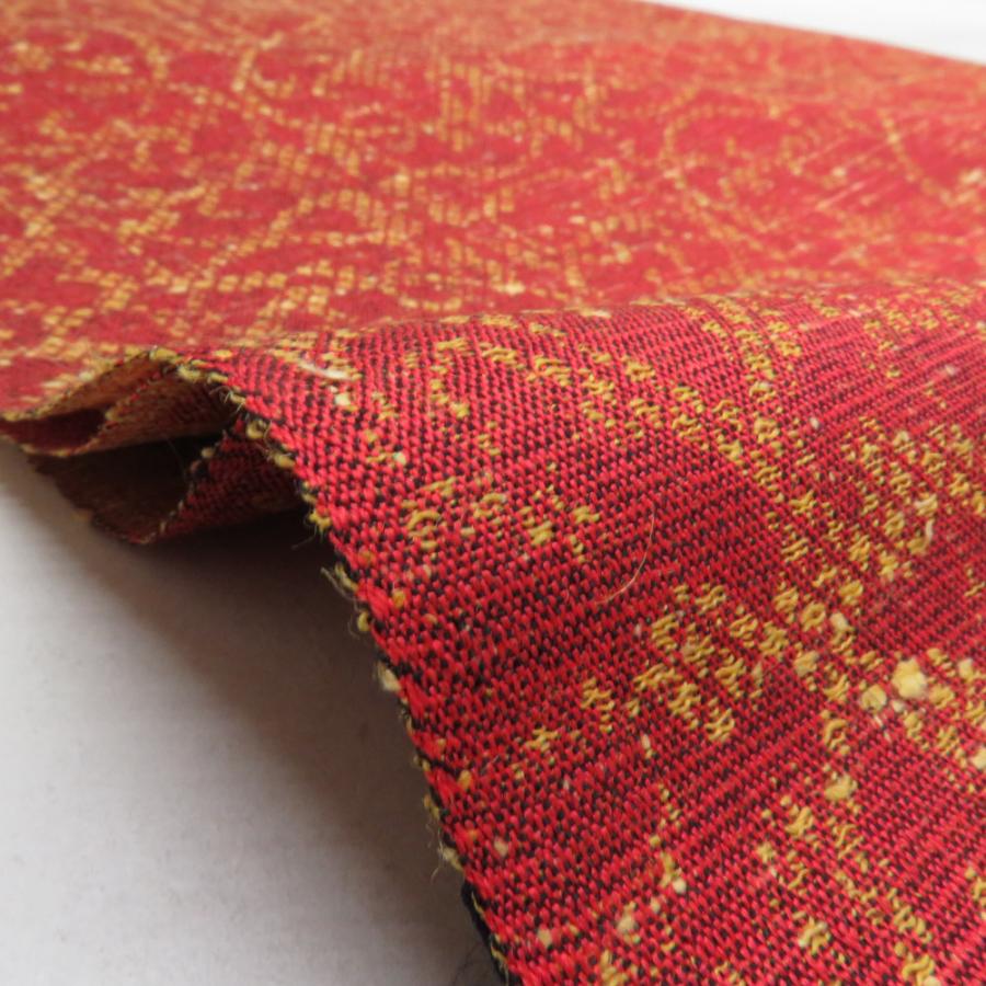 反物 着尺 洛趣織 ウール 絹 交織 赤色 幾何学 未仕立て 女性着物用 着物生地 普段きもの カジュアル 長さ1200cm |  | 03