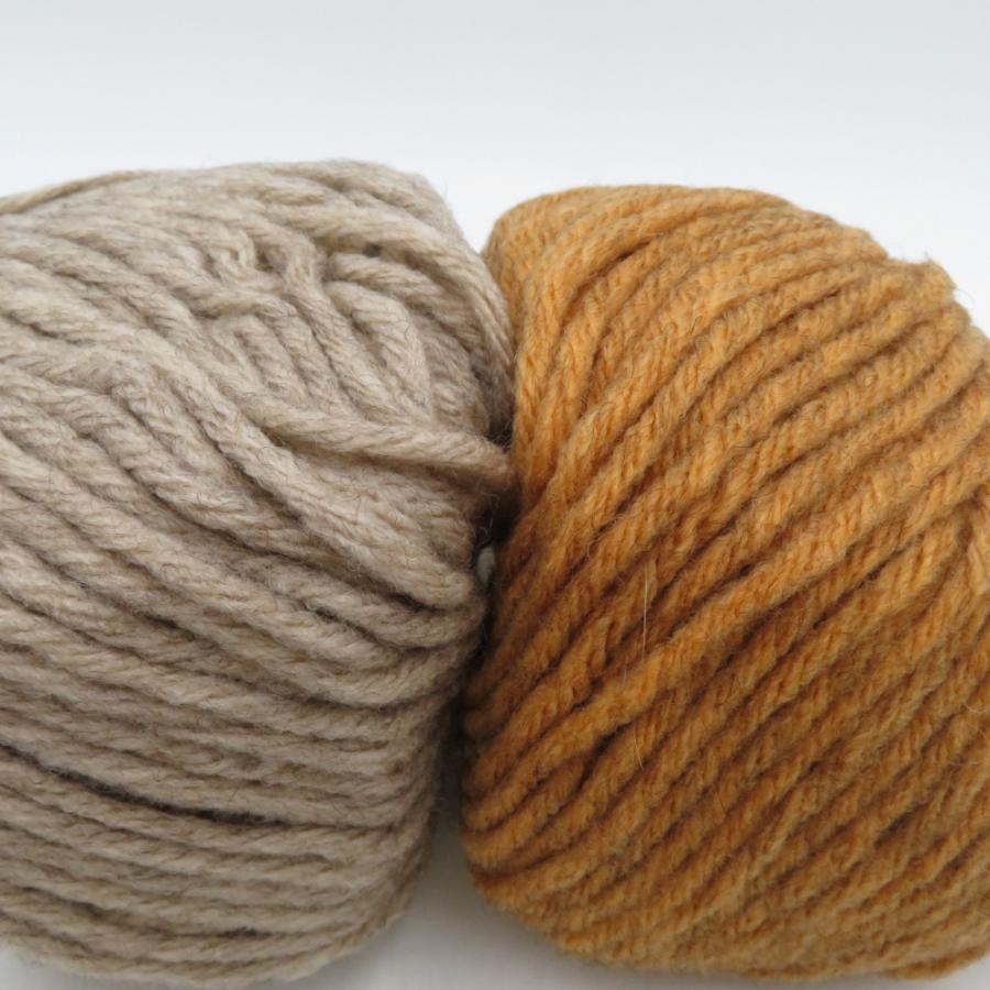 毛糸 毛糸ZAKKAストアーズ ふわふわBagel ベーグル 10玉セット 02番色 06番色 1玉約40g 約45m アクリル混合 極太 日本製 秋冬 未使用品 |  | 05