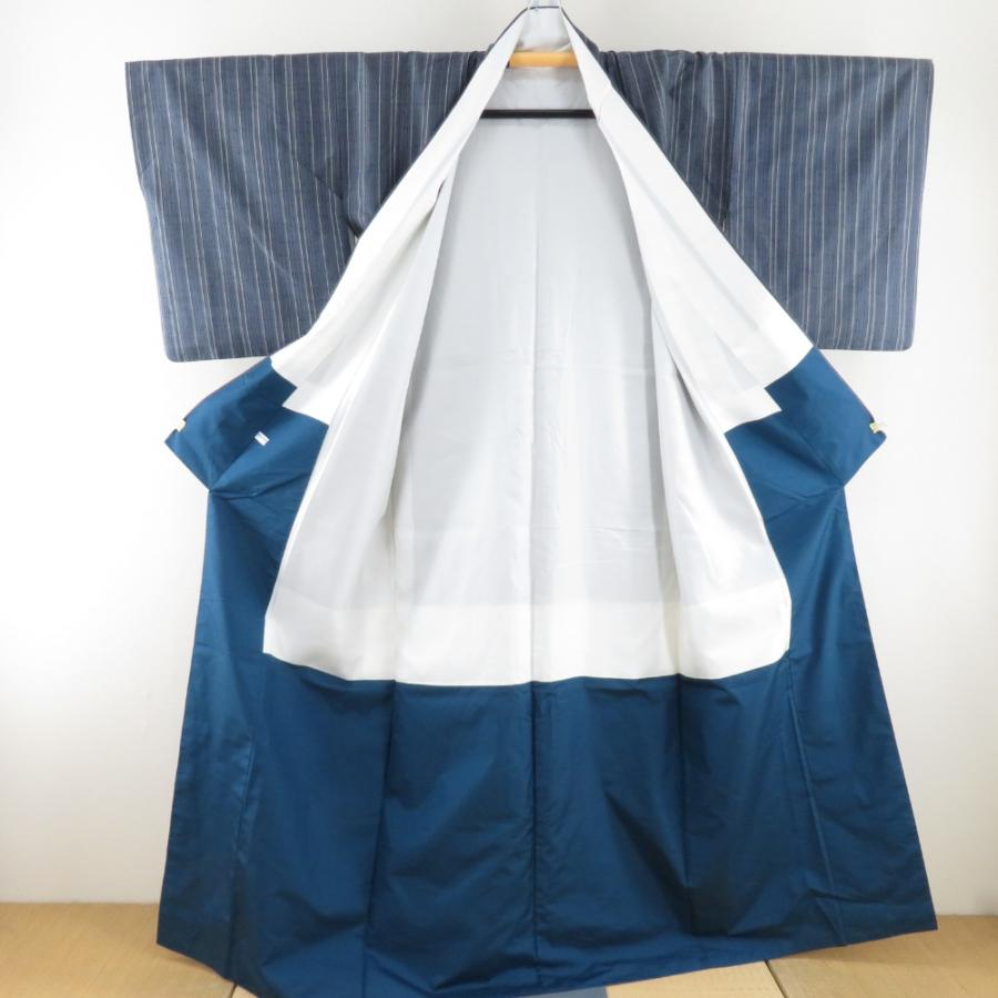 大島紬美幸　本場大島紬　証紙付き 紬 着物 本場大島紬 証紙付 大島紬美幸謹製 袷着物 広衿 青紺色 縞柄