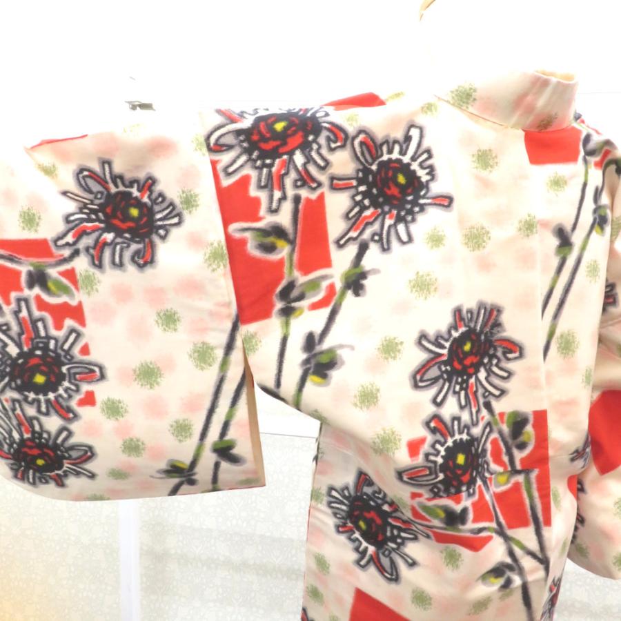 銘仙 アンティーク着物 昔 袷 正絹 バチ衿 薄ベージュ 白 グレー 黒 赤