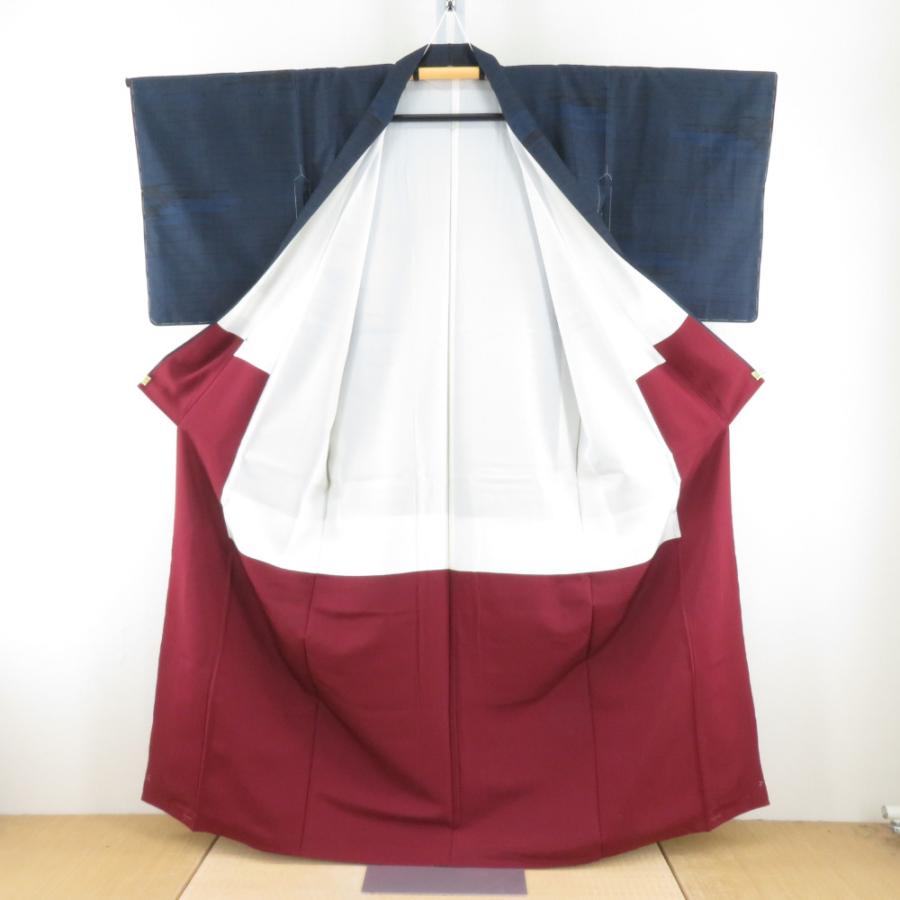 紬 着物 大島紬 九マルキ 霧に波模様 黒色x紺色 袷 広衿 正絹 