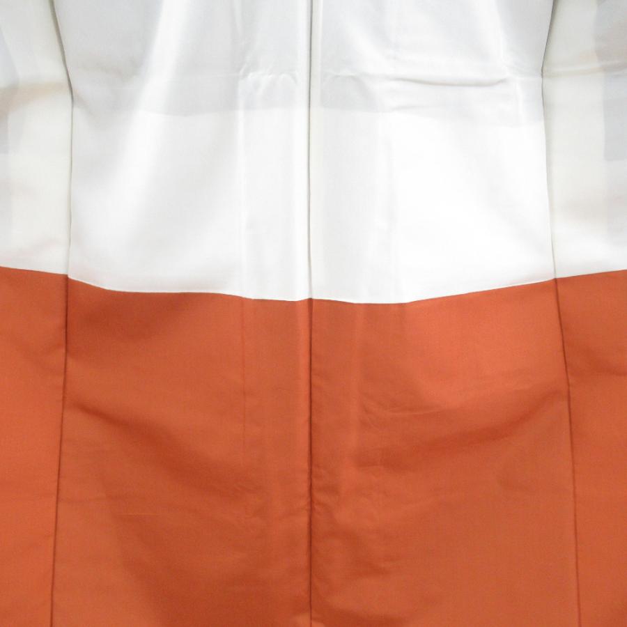 紬 着物 大島紬 幾何学模様に花 黒色ｘオレンジ色ｘ緑色 袷 広衿 正絹 仕立て上がり着物 身丈158cm |  | 07