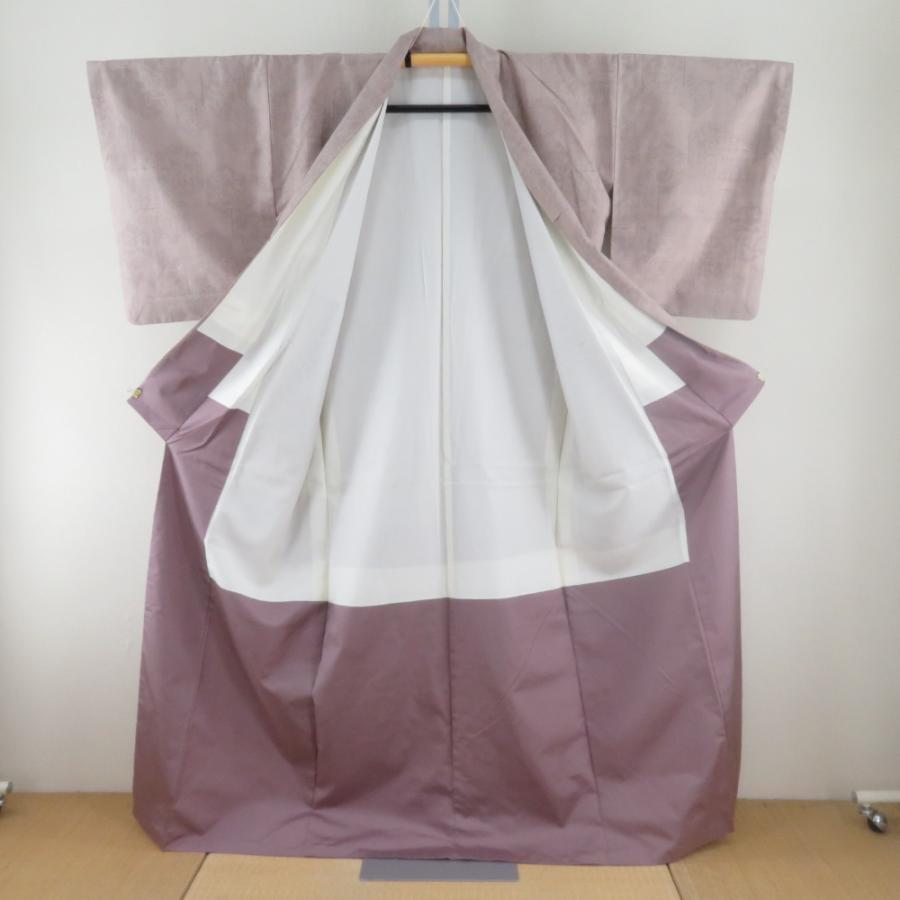 紬 着物 亀甲模様 くすんだピンク色 袷 広衿 絹 仕立て上がり着物 身丈162cm 【キモノオフ野々市若松店】 紬 着物 亀甲模様 くすんだピンク色 袷 広衿 絹 仕立て上がり着物 身丈