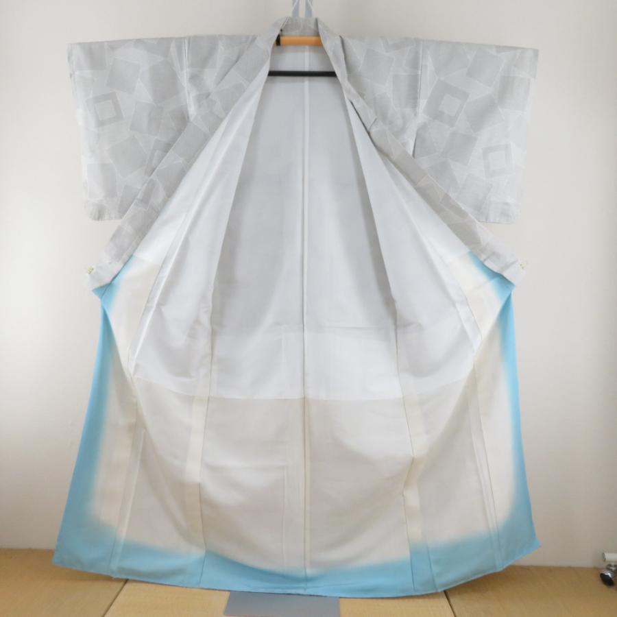 紬 着物 四角模様 白色ｘ黒色 格子に亀甲 バチ衿 絹 仕立て上がり着物 身丈160cm |  | 01