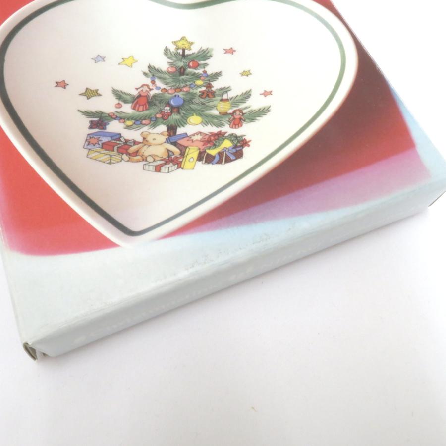 貴重新品未使用GalleryHolly&theJoy クリスマス皿2枚 Amazon | 不二家 2015 クリスマス ペコちゃん 限定 プレート お皿