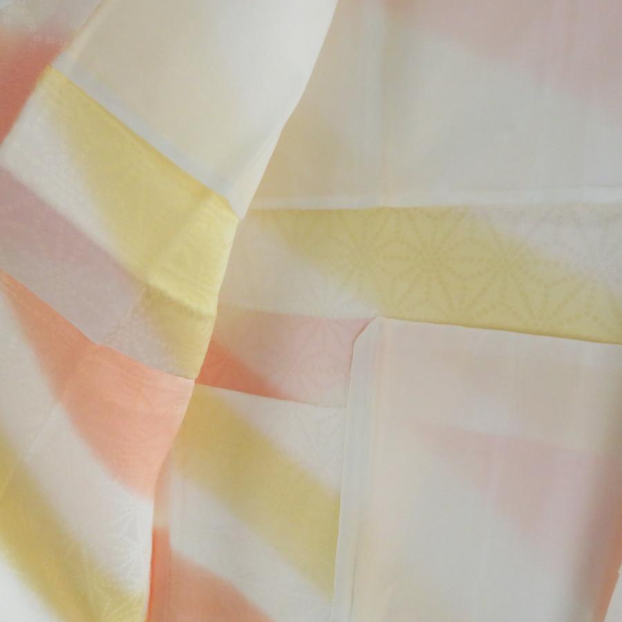 襦袢 長襦袢 白色ｘ薄黄色ｘサーモンピンク色 麻の葉地紋入り ぼかし染め 正絹 半衿付き 広衿 仕立て上がり 女性着物用 身丈135cm |  | 05