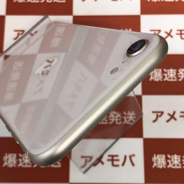 iPhoneSE 第3世代 64GB AU版SIMフリー スターライト 中古｜cod｜03