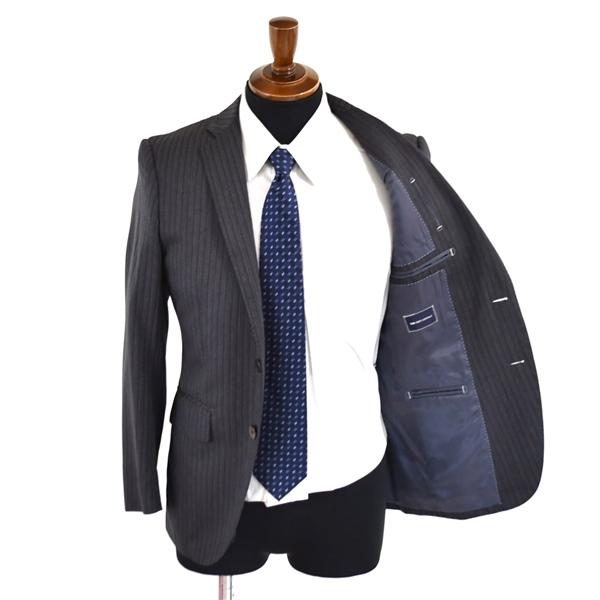 スーツカンパニー 2つボタン シングル スーツ 165cm-8Drop / S / YA4 ダークグレー シャドーストライプ ノータック 0106831 5TE006 | SUIT SQUARE | 01