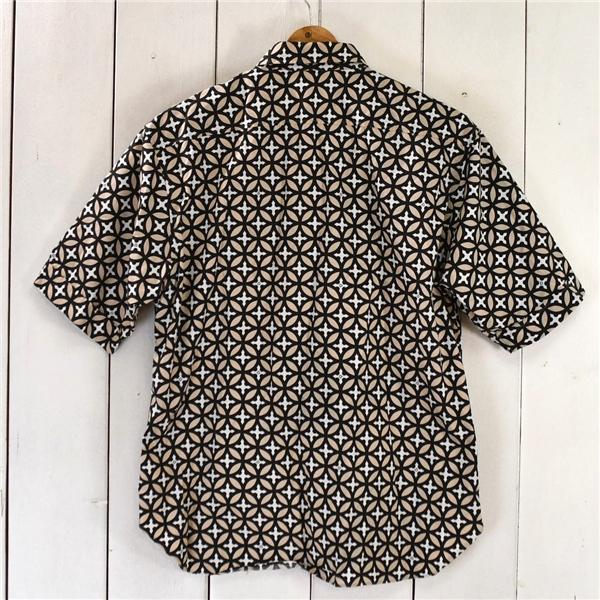 ドレステリア DRESSTERIOR コットン100％ 半袖シャツ S ベージュベース 幾何学模様 日本製 ワールド 春夏対応 086-88111 / 5TL022 | DRESSTERIOR | 01