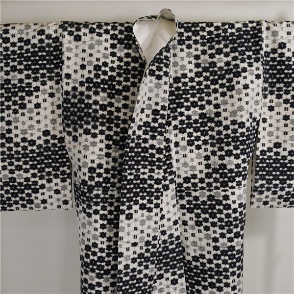着物 正絹 女性 紬 小紋 袷きもの オフホワイト 黒 身丈167cm 絹100％ 普段着 お稽古 着付け 観劇 和装 カジュアル  5XK030 | ブランド登録なし | 05