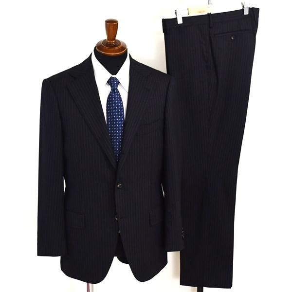 美品 ユニバーサルランゲージ 段返り 3つボタン シングルスーツ M AB6 ブラック ストライプ ノータック 本切羽 TR16 合物 春秋  5XK048 | UNIVERSAL LANGUAGE