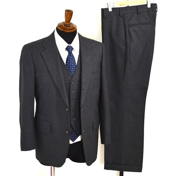 Jプレス 3ピース 段返り 3つボタン シングルスーツ S YA4 ダークグレー ノータック 開き見せ J.PRESS P11-SV-OV-BS-3-0201 春夏秋 5XL067 | J.PRESS