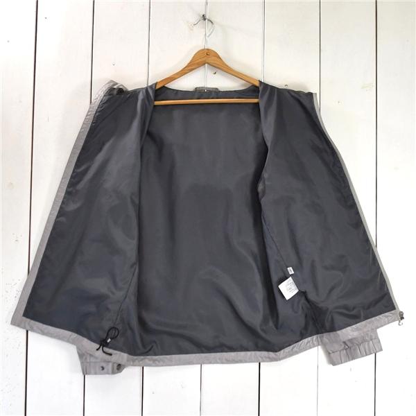 ユニクロ UNIQLO メッシュ仕様フード フルジップアップ ナイロンジャケット L グレー ドローコード付 春秋冬対応 312-060404 / 6TA064 | ユニクロ | 01