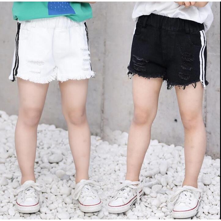 半ズボン ハーフパンツ ショート デニム サイドライン クラッシュ ダメージ 韓国系子供服 キッズ 女の子 21 春 夏 カットオフ 前後丈違い S116 5145 こども服 Days 通販 Yahoo ショッピング