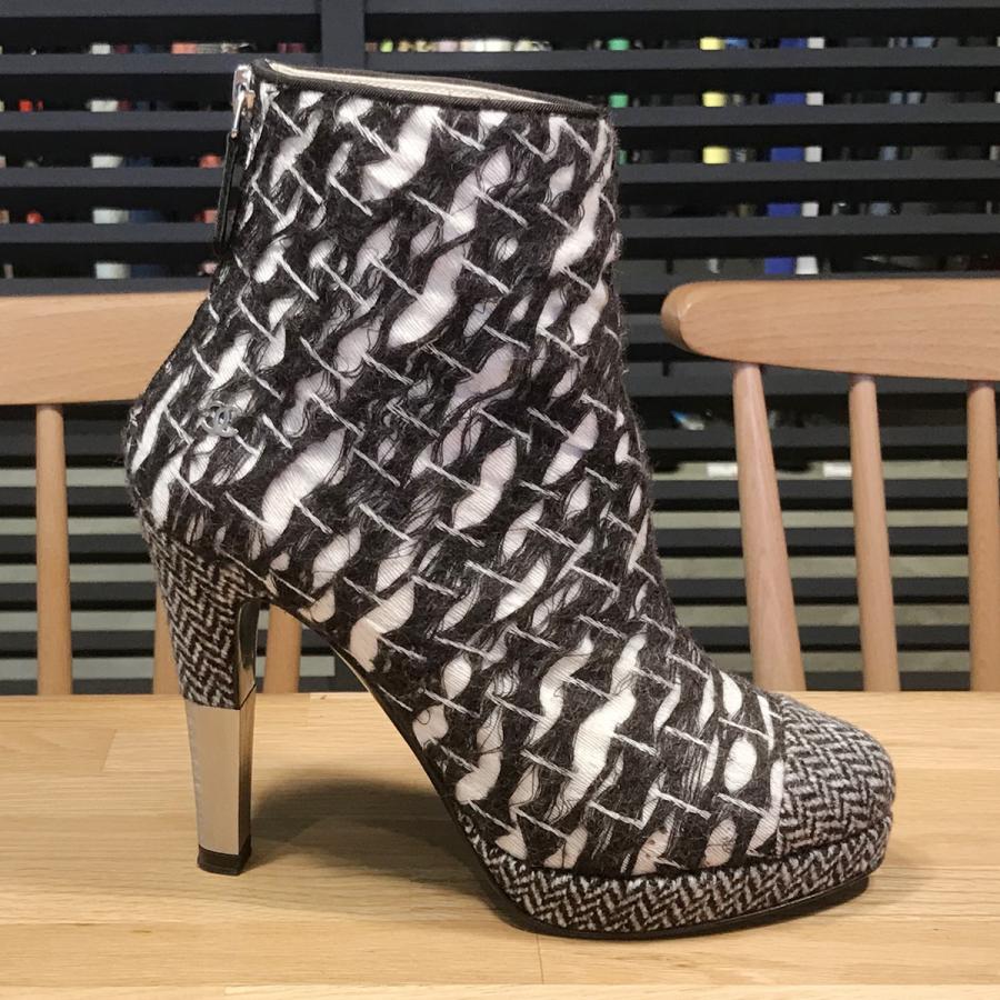 ショートブーツ ブーティー シャネル CHANEL（シャネル） 【美品】シャネル 22.5cm #36 ショートブーツ