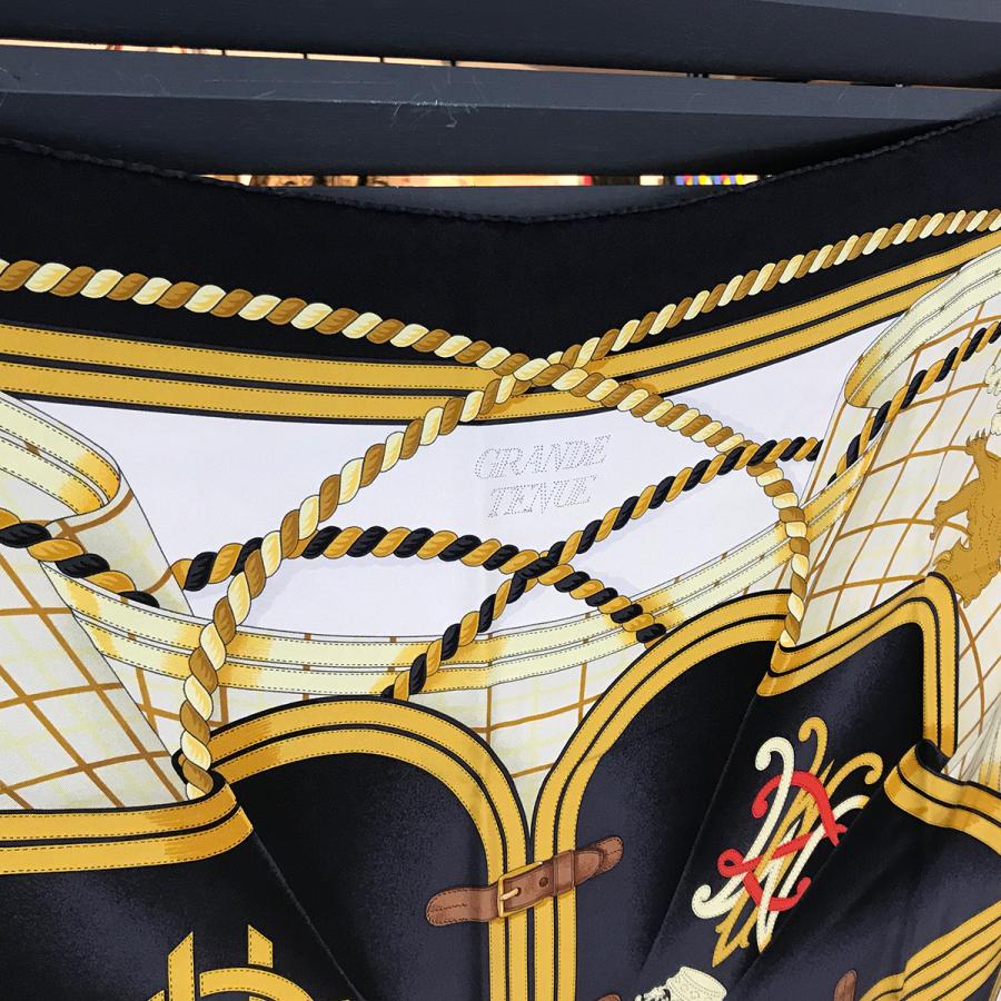 HERMES 【新品同様】 エルメス カレウォッシュ 90 馬の礼装 HERMES 【新品同様】 エルメス カレウォッシュ 90 馬の礼装