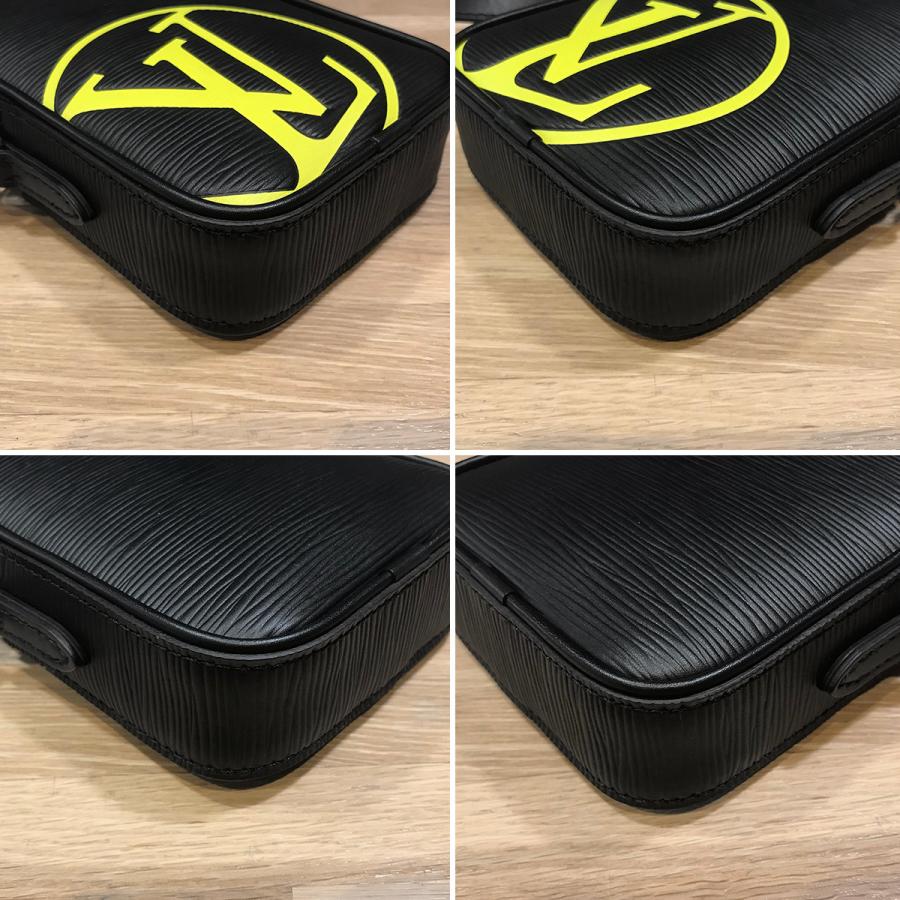 LOUIS VUITTON 【新品未使用】ルイヴィトン エピ LVサークル LOUIS VUITTON 【新品未使用】ルイヴィトン エピ LVサークル