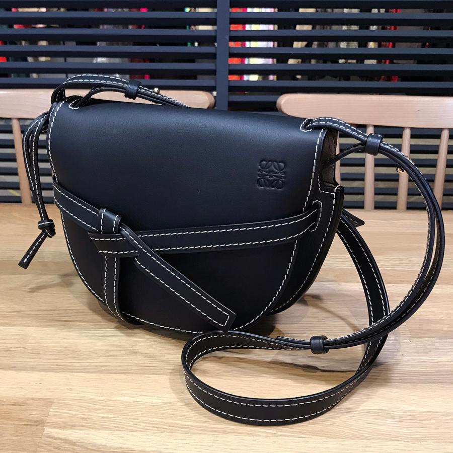 LOEWE 【新品未使用】ロエベ ゲートバッグ スモール カーフ LOEWE 【新品未使用】ロエベ ゲートバッグ スモール カーフ