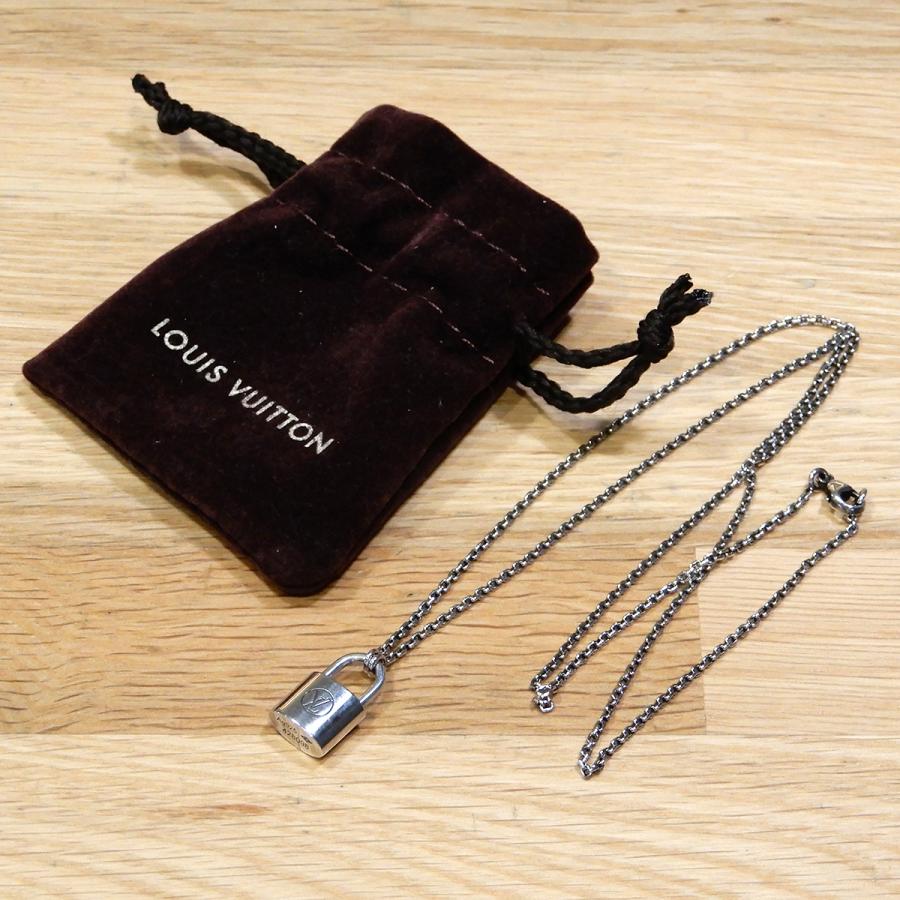 LOUIS VUITTON 【美品】ルイヴィトン パンダンティフシルバー LOUIS VUITTON 【美品】ルイヴィトン パンダンティフシルバー