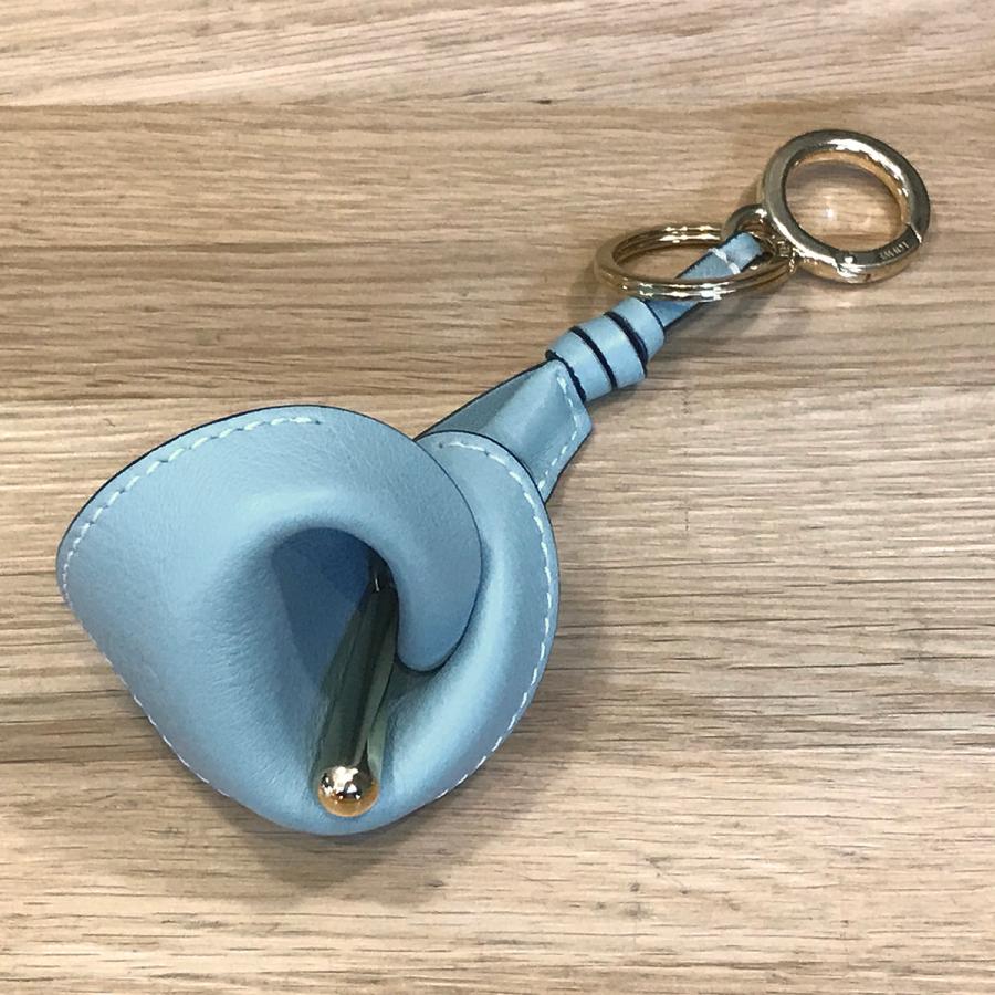 LOEWE 【超美品】ロエベ カラ バッグチャーム オランダカイウ LOEWE 【超美品】ロエベ カラ バッグチャーム オランダカイウ