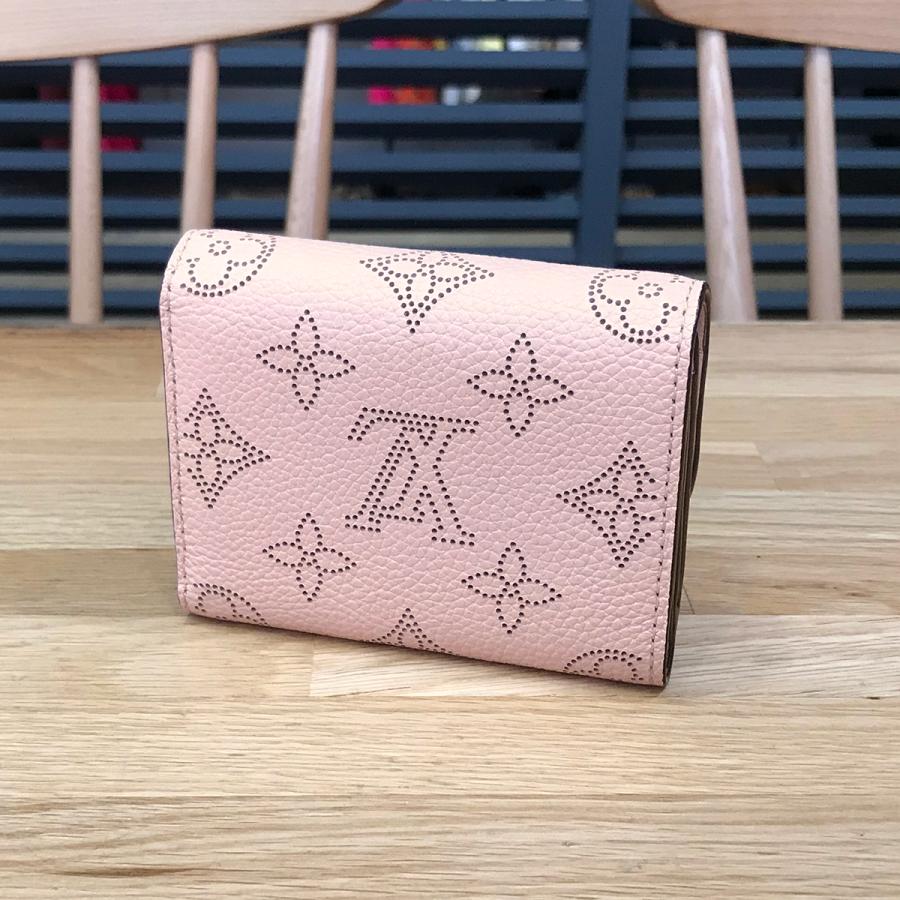 LOUIS VUITTON 【新品同様】ルイヴィトン マヒナ ポルトフォイユ LOUIS VUITTON 【新品同様】ルイヴィトン マヒナ ポルトフォイユ
