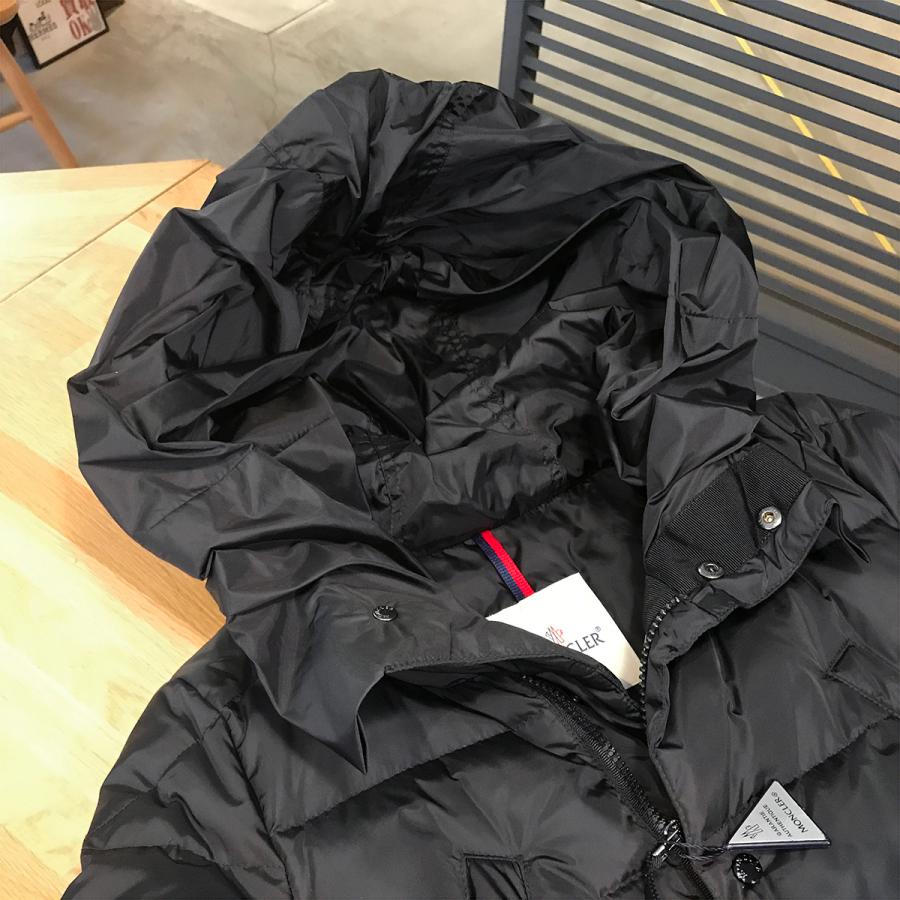 MONCLER 【超美品】モンクレール セール SERRE フリル ダウン MONCLER 【超美品】モンクレール セール SERRE フリル ダウン