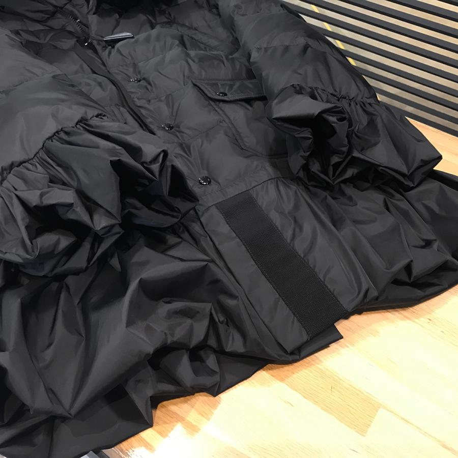 MONCLER 【超美品】モンクレール セール SERRE フリル ダウン MONCLER 【超美品】モンクレール セール SERRE フリル ダウン