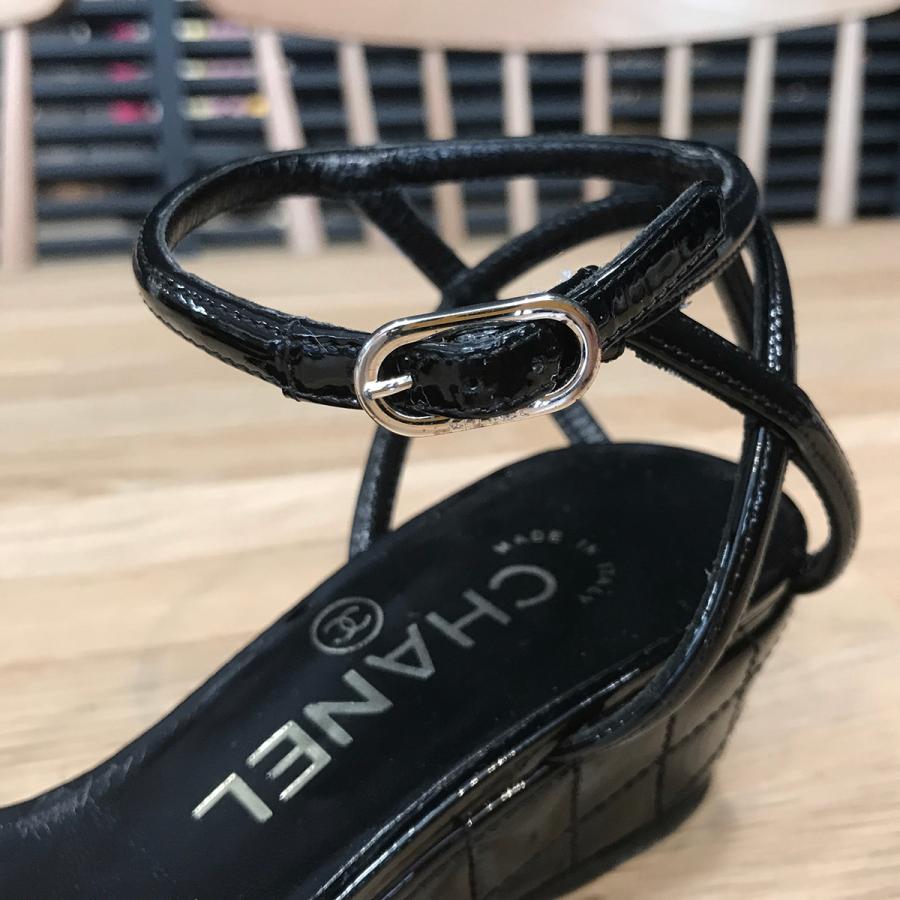 CHANEL 【超美品】シャネル パテントレザー アンクルストラップ 