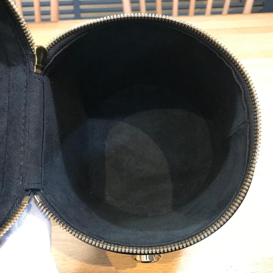 LOUIS VUITTON 【新品未使用】ルイヴィトン モノグラムリバース LOUIS VUITTON 【新品未使用】ルイヴィトン モノグラムリバース