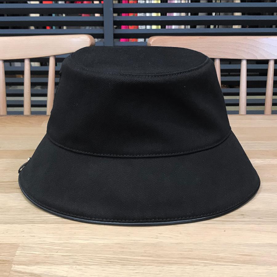 LOUIS VUITTON 【新品同様】ルイヴィトン モノグラム シャポー LOUIS VUITTON 【新品同様】ルイヴィトン モノグラム シャポー