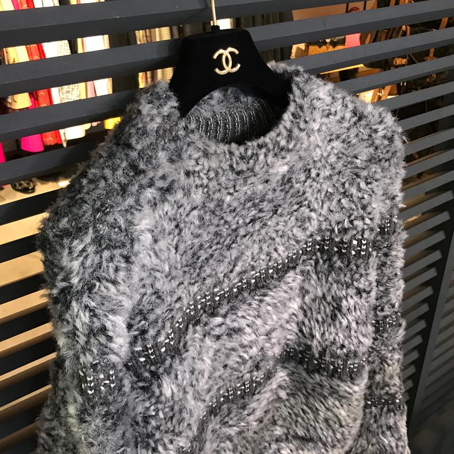CHANEL 【新品同様】シャネル カシミヤ混 長袖 クルーネック CHANEL 【新品同様】シャネル カシミヤ混 長袖 クルーネック
