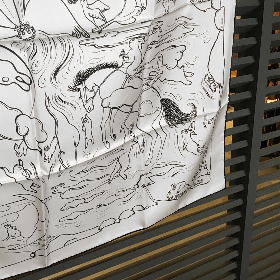 HERMES 【新品未使用】 エルメス カレ90 千と一のウサギ ブラン HERMES 【新品未使用】 エルメス カレ90 千と一のウサギ ブラン