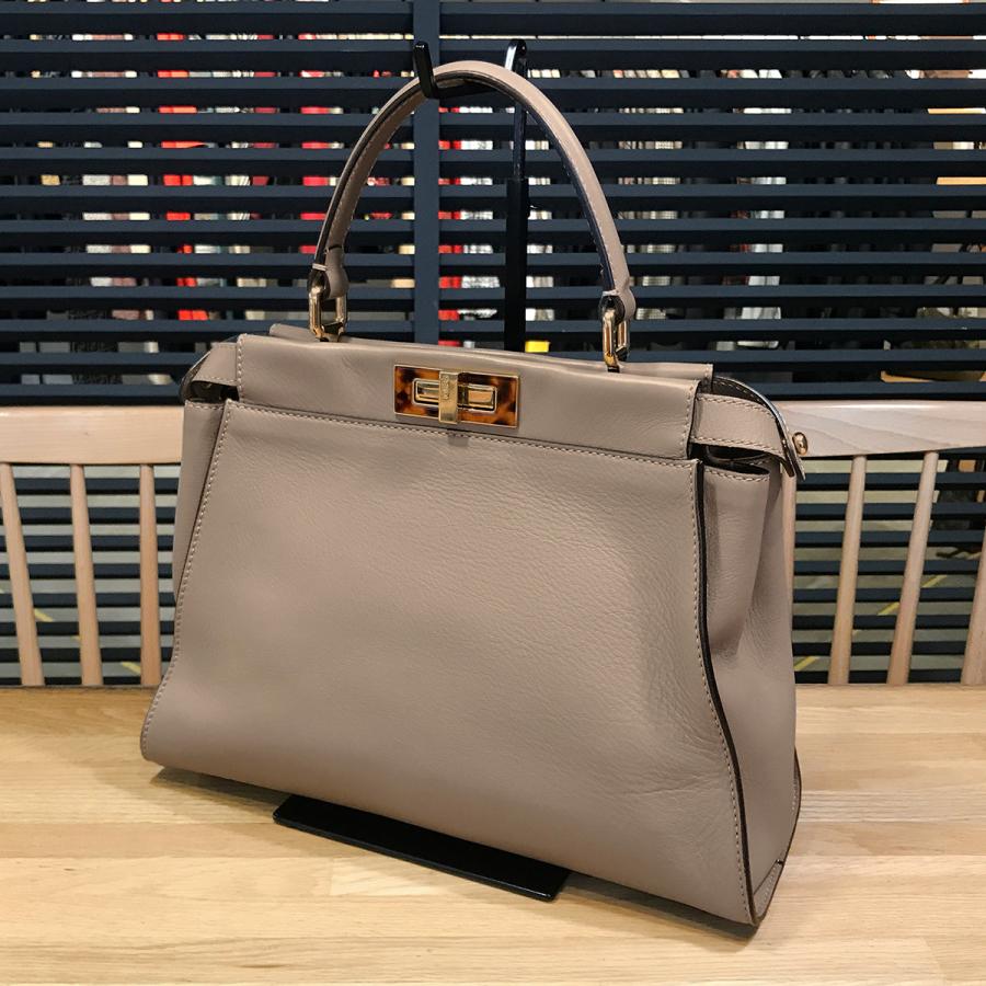 FENDI 【美品】フェンディ ピーカブー レギュラー カーフ グレー FENDI 【美品】フェンディ ピーカブー レギュラー カーフ グレー