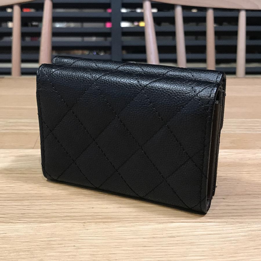 CHANEL マトラッセ スモール フラップ ウォレット シャイニカーフ 黒 CHANEL（シャネル） 【新品同様】シャネル マトラッセ スモール