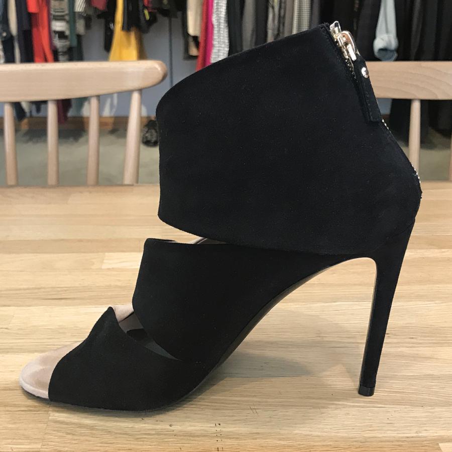 LOUIS VUITTON（ルイ・ヴィトン） 【良品】ルイヴィトン オープントゥ
