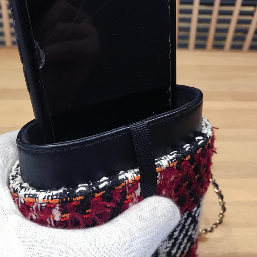 CHANEL 希少ココマーク　スマホ　ストラップ　キーホルダーチェーン　レッド CHANEL（シャネル） 【新品同様】シャネル ココマーク スマホ