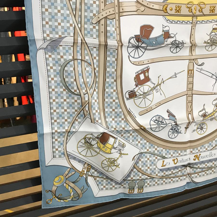 HERMES 【新品未使用】エルメス カレ70 馬車の変遷 シルク100 HERMES 【新品未使用】エルメス カレ70 馬車の変遷 シルク100