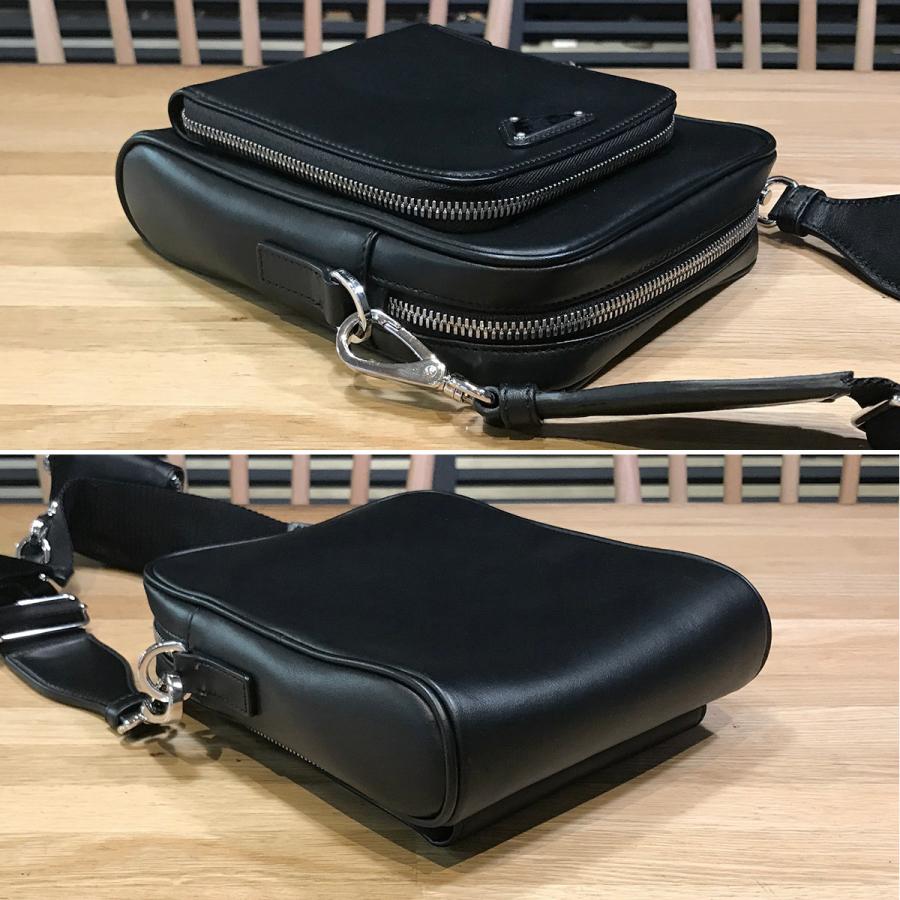 PRADA 【超美品】プラダ ポーチ付 ショルダーバッグ レザー PRADA 【超美品】プラダ ポーチ付 ショルダーバッグ レザー